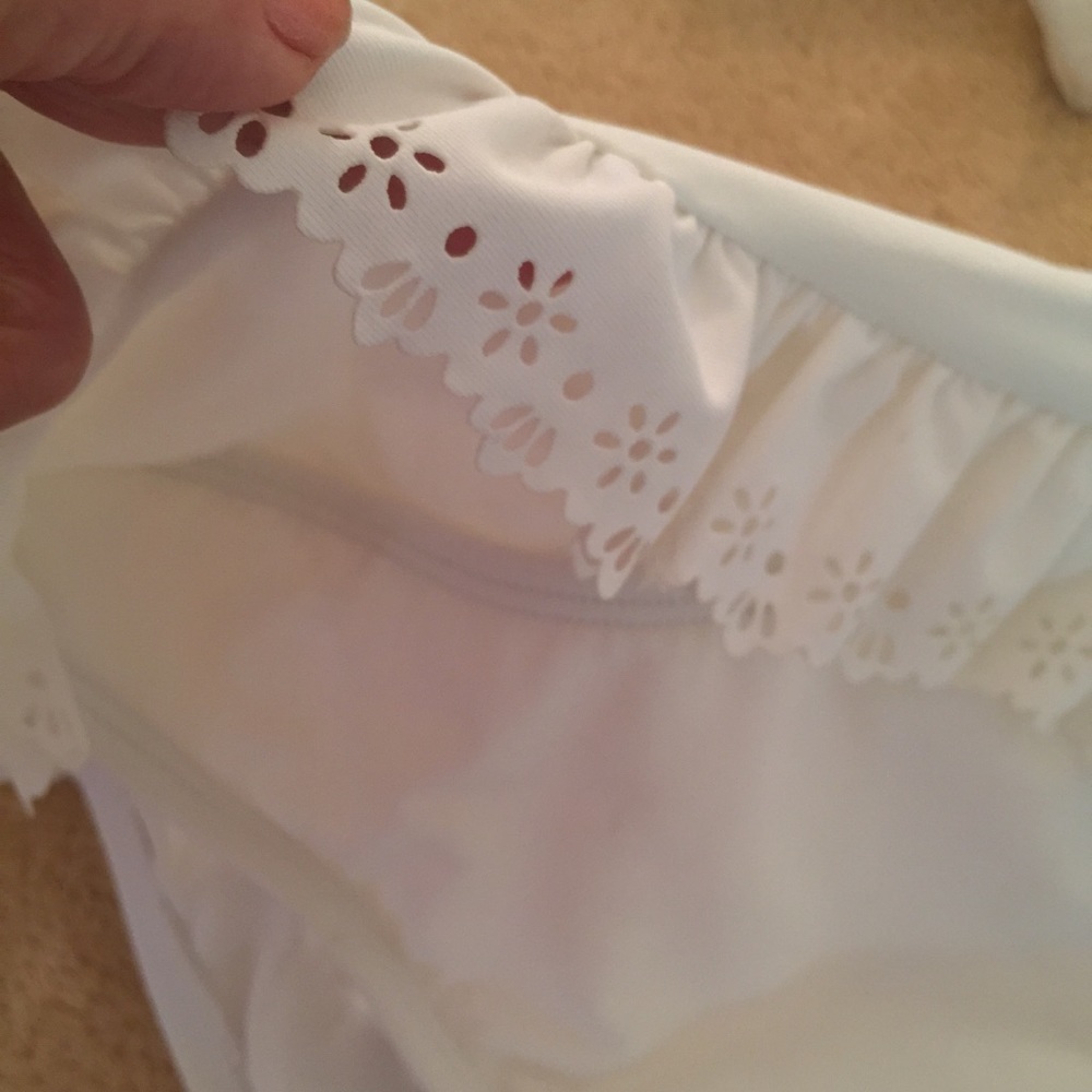 BLEU ROD BEATTIE Sarong Eyelet Swimsuit Bottom - Picture 4 of 8